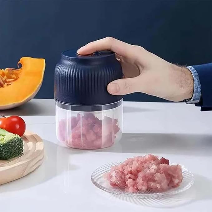 Electric Garlic Chopper, Mini Portable Veggie Cutter with 4/6 Stainless Steel Blades, Portable Wireless Rechargeable Mini Electric Garlic Food Chopper for Garlic, Onion, Chili, Nuts (Blue,250ML)