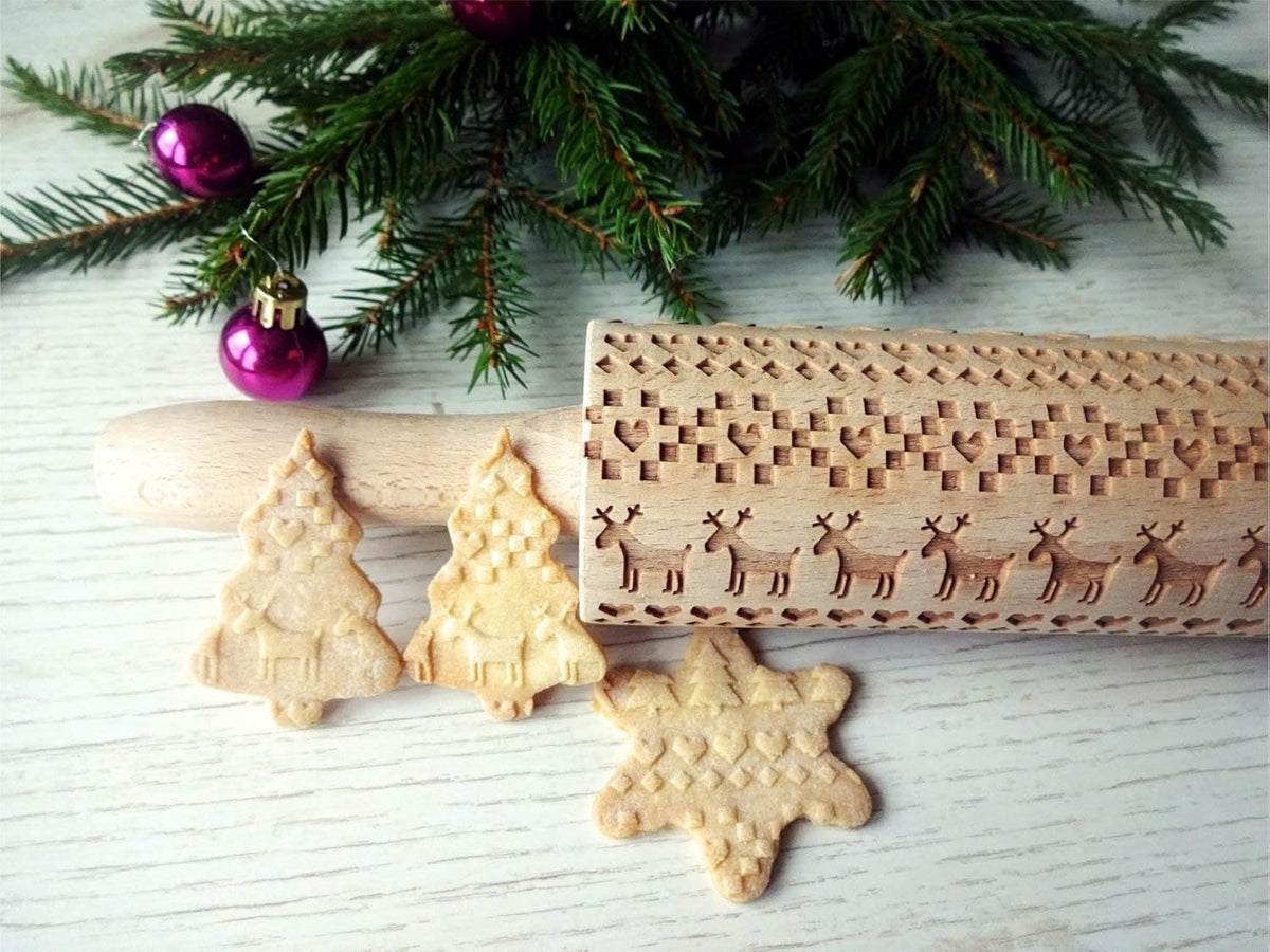 SCANDINAVIAN CHRISTMAS Embossing Rolling Pin Embossing Rolling Pin With Christmas Tree Deer Heart Gingerbread Cookies